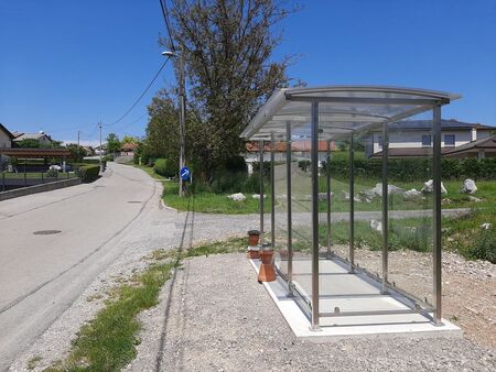 Postajališče Hrušica (1)